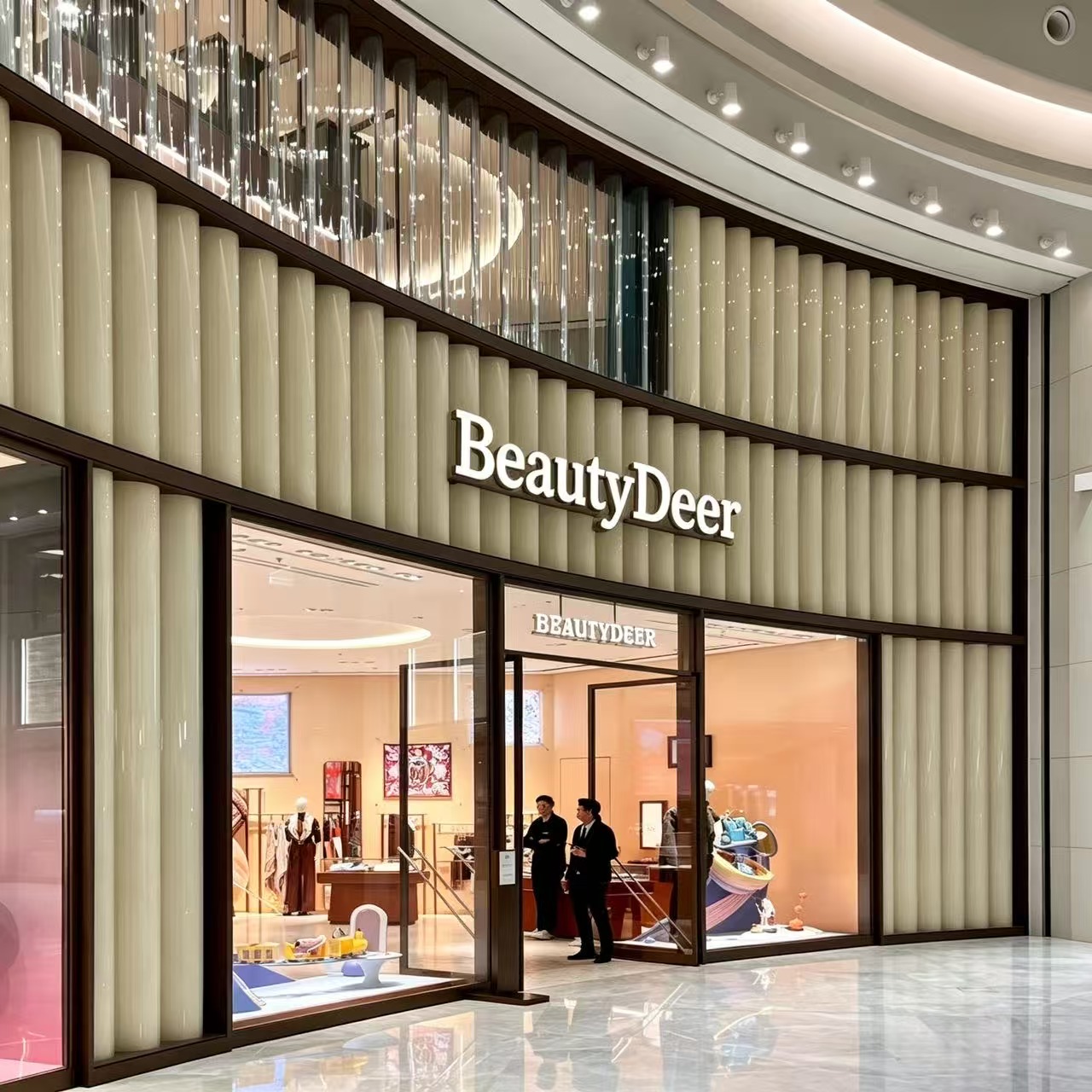 BeautyDeer store with a curved facade